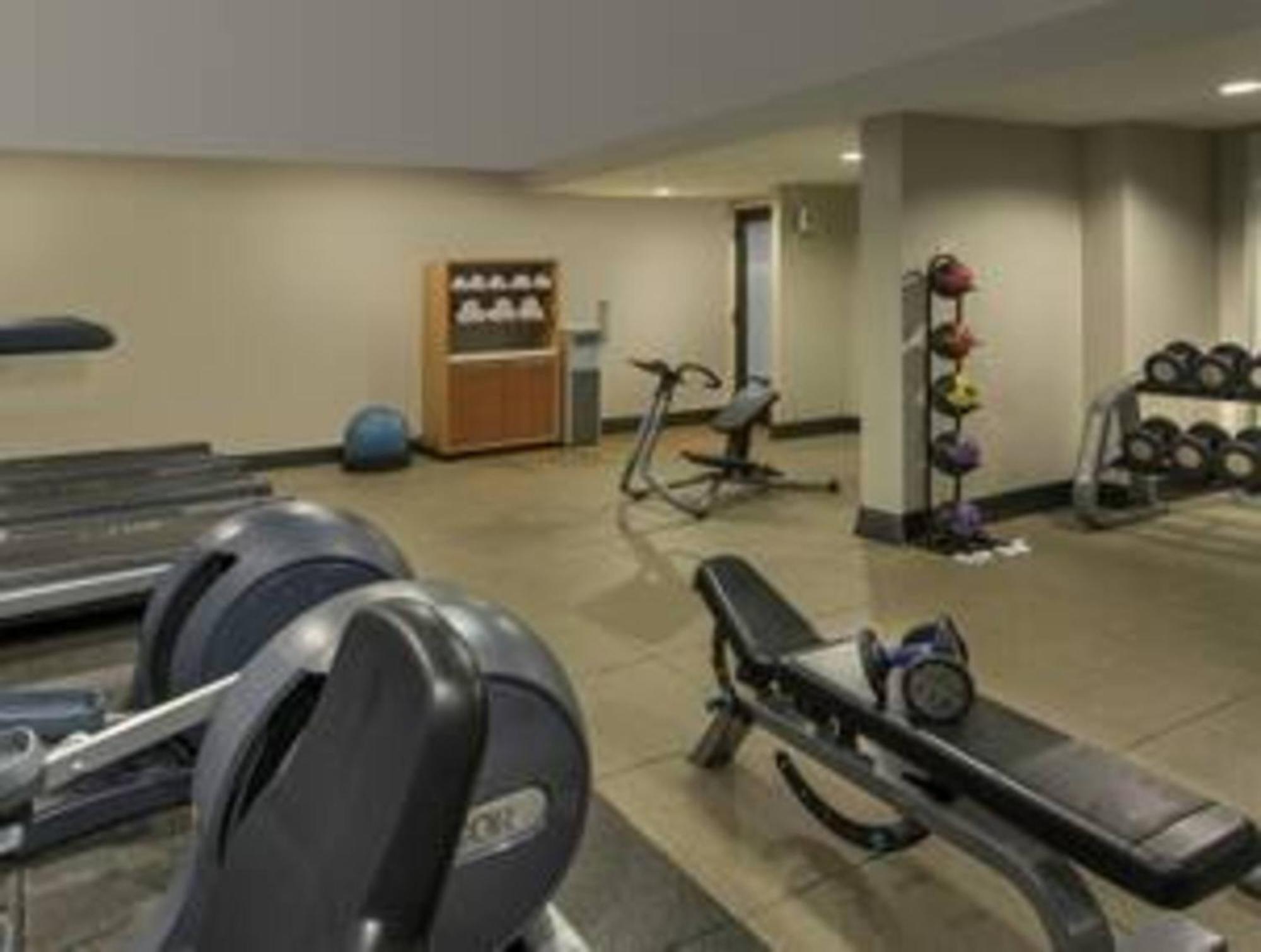 Doubletree By Hilton Hotel Chicago Wood Dale - Elk Grove Exterior photo