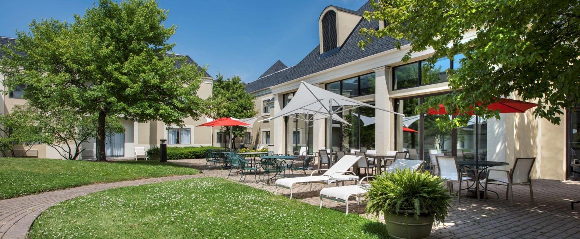 Doubletree By Hilton Hotel Chicago Wood Dale - Elk Grove Exterior photo