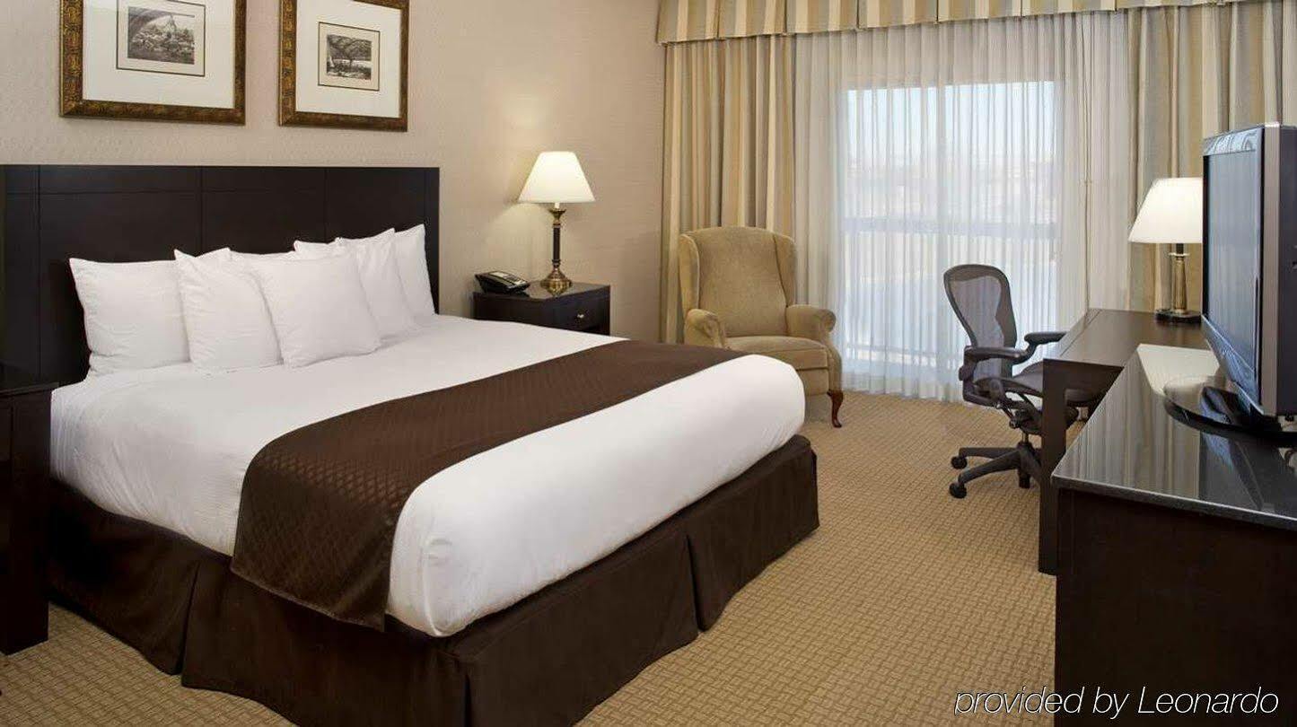 Doubletree By Hilton Hotel Chicago Wood Dale - Elk Grove Exterior photo